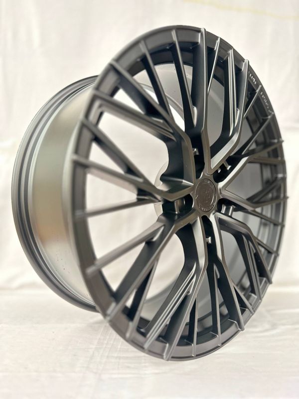 FA829	R20 8,5J	ET30	5x112	66.6	SATIN BLACK
