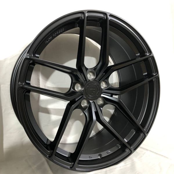 FA751	R20 9,5J	ET35	5x112	66,6 Matte Black