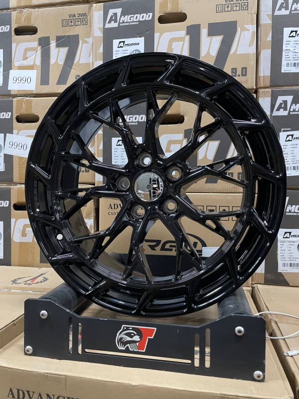 FA004	R20 9J	ET30	5x112	66,6	Gloss Black
