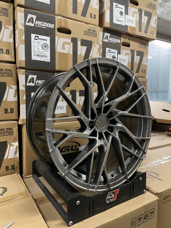 F9831	R19 9,5J	ET33	5x120	72.6	HYPER BLACK
