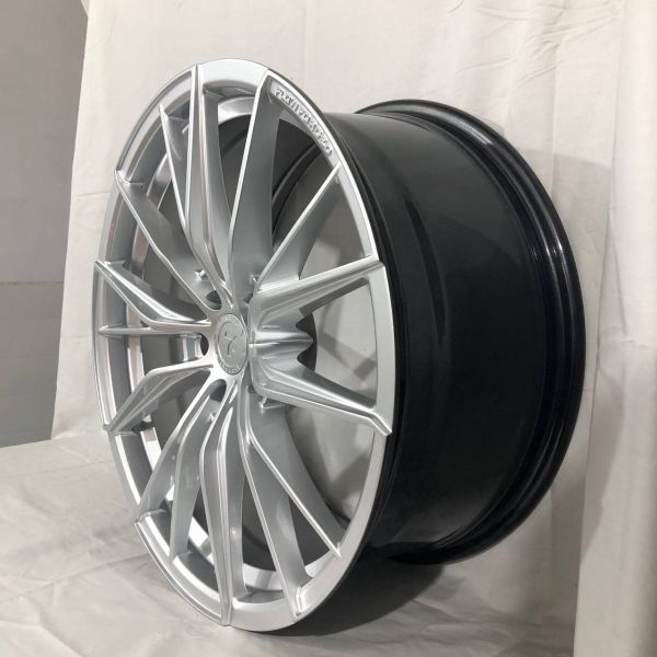 F9830	R19 8,5J	ET35	5x112	66.6	HYPER SILVER