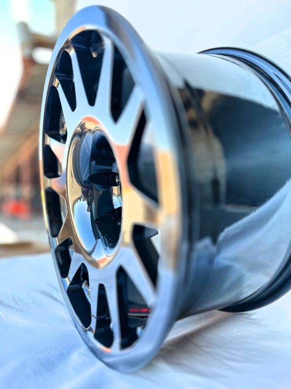 E314	R18 9J	ET0	6x139,7	106,2	Gloss Black
