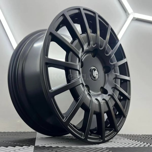 6388	R16 7,5J	ET50	5x160	65,1	Gloss Black