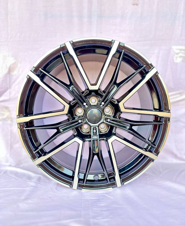 YF0469	R19 9,5J	5x112	ET42	66,5 	BKF