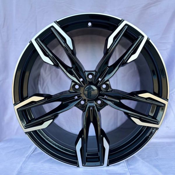 YF5718	R21 8,5J	5x112	ET30	66,6 	MB