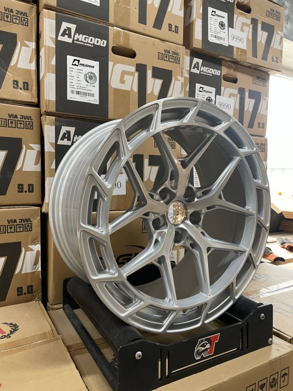 YF5678	R20 8,5J	5x120	ET35	72,6 	silver machine face+face brush