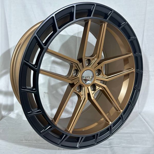 5587	R20 9J	5x120	ET35	72,6 	Bronze With Black Lip