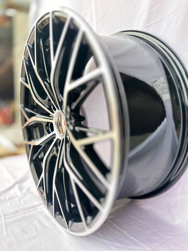 0387	R18 8J	5x114,3	ET40	67,0 	bmf