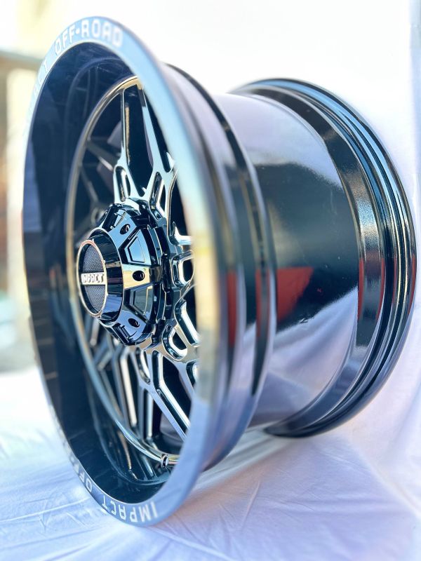 0327	R20 10J	5x139,7 / 5x150	ET-12	110,3 	GLOSS BLACK/MILLING WINDOWS