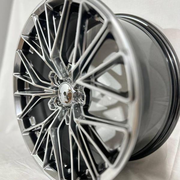 0376	R18 8J	5x112	ET38	73,1 	HYPER BLACK