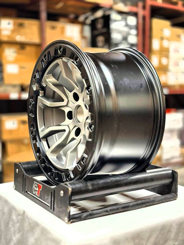 5601	R17 9J	5x127	ET-10	71,6  matt grey face + matt black beadlock