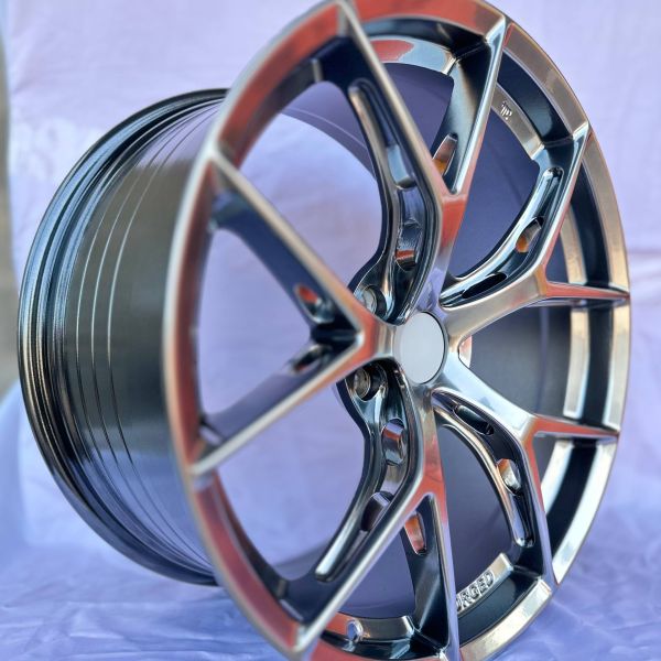 YF5888	R20 8,5J	5x112	ET30	66,6 	HB