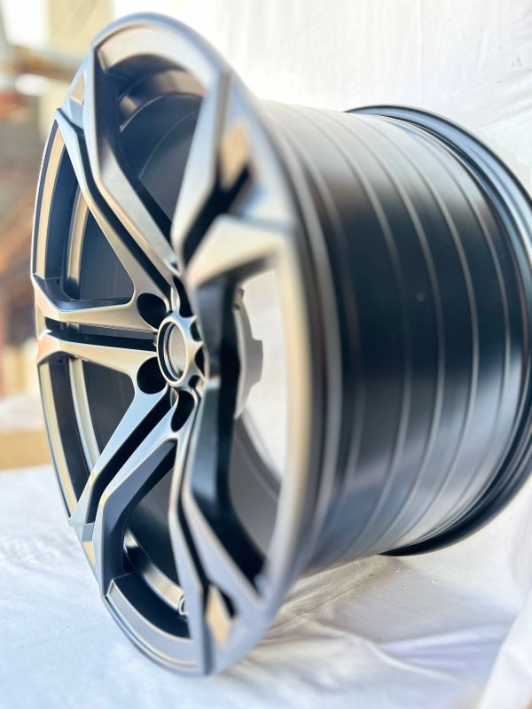 5580	R20 11J	5x120	ET30	66,9 	matt Black