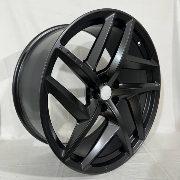 5573	R22 10J	5x120	ET38	72.6	matt Black milling khan letter