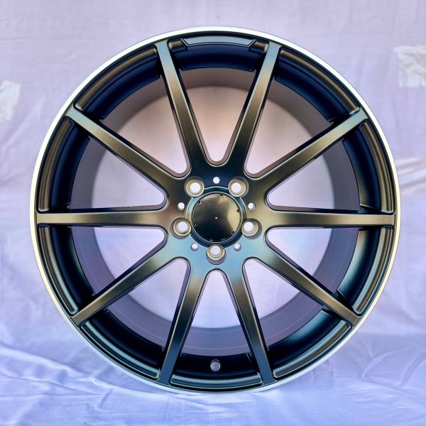 1092	R19 8,5J	5x112	ET42	66,6 	Satin Black Machined Lip