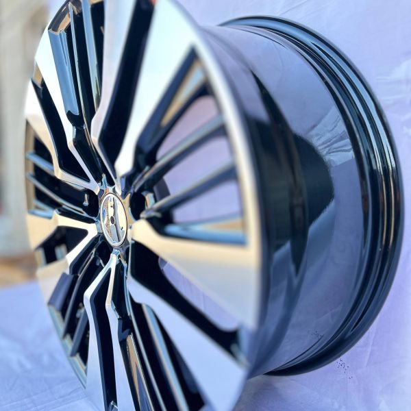 0195	R18 7,5J	5x114,3	ET45	60,1 	black machine