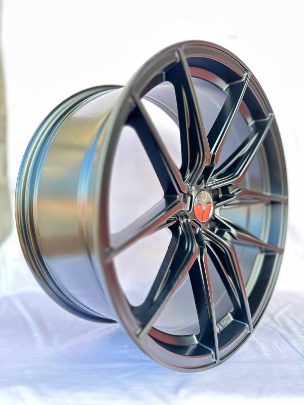 5559	R20 10J	5x112 / 5x114,3 ( 5x113,1 )	ET35	73,1 	MAT BLACK