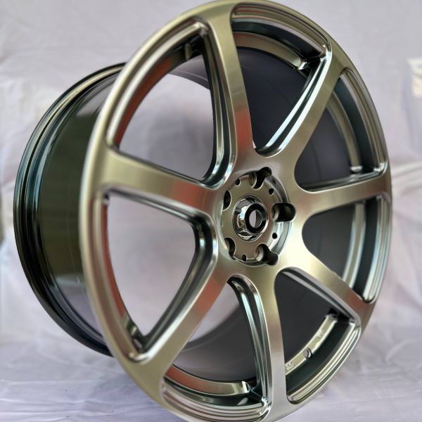 7035	R19 9,5J	5x114,3	ET42	73,1 	HYPER BLACK