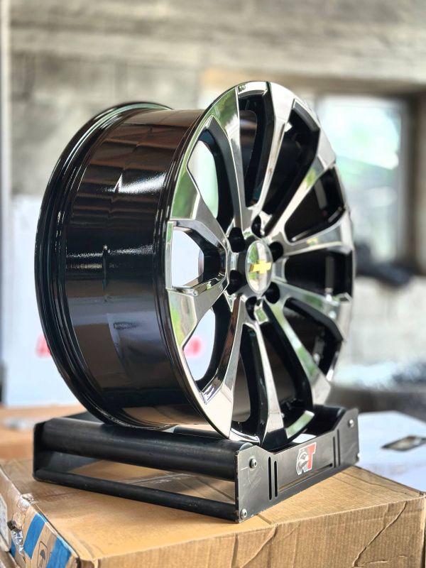 1109	R22 9J	6x139,7	ET28	78,1 	GLOSS BLACK