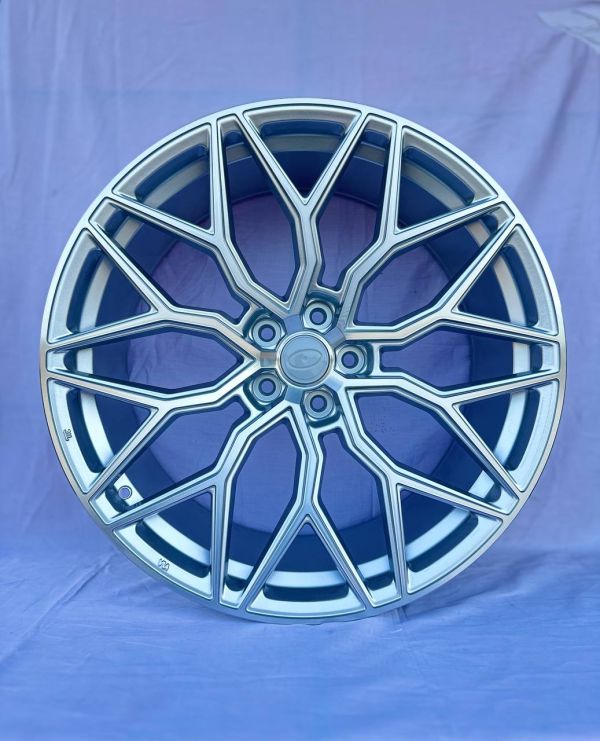 0319	R20 10J	5x112 / 5x114,3 ( 5x113,1 )	ET35	73,1 	MS