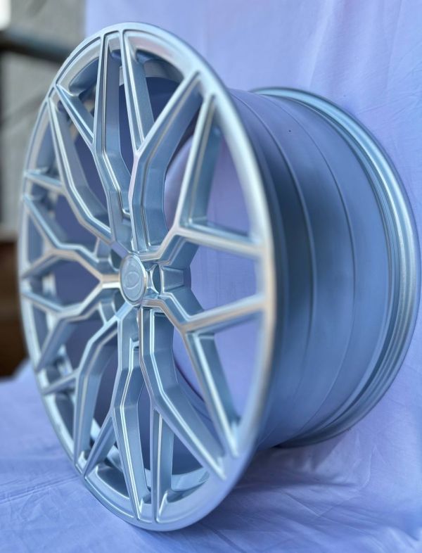 0319	R20 10J	5x112 / 5x114,3 ( 5x113,1 )	ET35	73,1 	MS