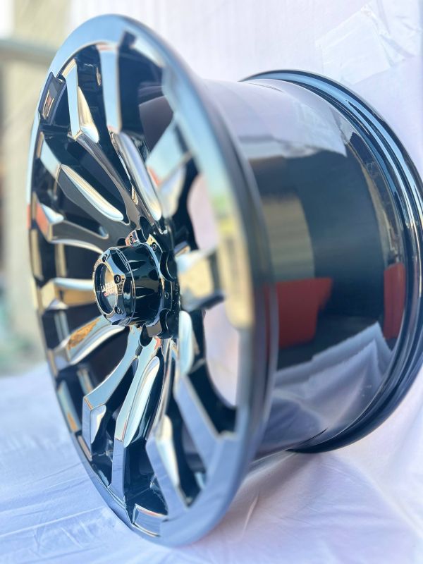 0215	R20 9J	6x139,7	ET20	93,1 	Glossy Black+Milled
