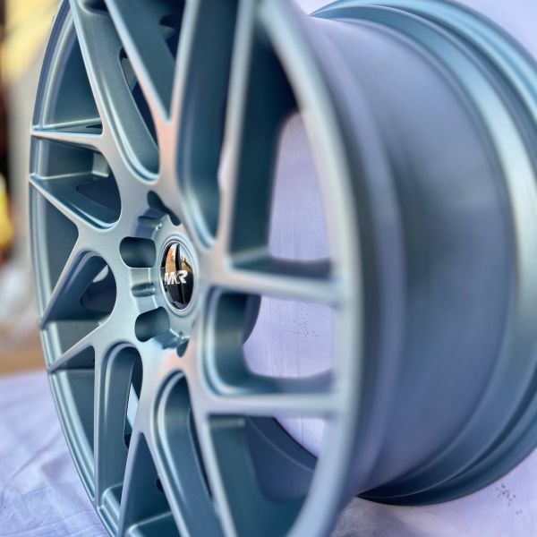 9611 R18 8,5J	ET35	5x112 / 5x114,3 (5x113)	73.1	 gunmetal