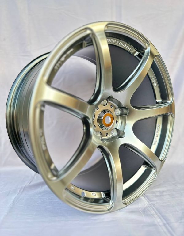SC1008	R18 8,5J	ET35	5x114,3	73.1	haper black