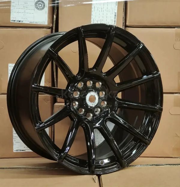 ZS101 R18 10,5J	ET15	5x100 / 5x114,3	73,1  black