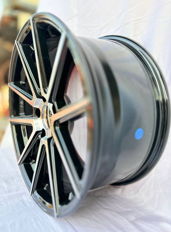 L1814	R18 8,5J	ET35	5x114,3	73,1	black machine face