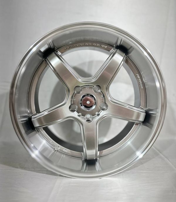 zs014	R18 9,5J	ET22	5x114,3	73,1	hyper black/machine lip