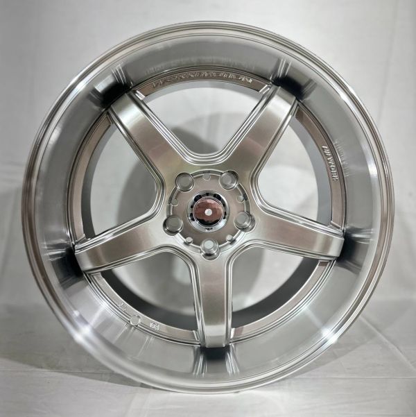 zs014	R18 8,5J	ET28	5x114,3	73,1	haper black/machine lip