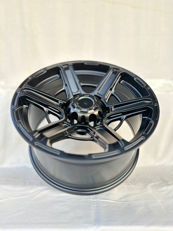 XF219	R17 8,5J	ET0	110.1	6x139,7	MATTE BLACK