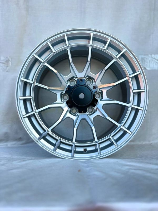 XF222	R17 8,5J	ET0	110.1	6x139,7	MS
