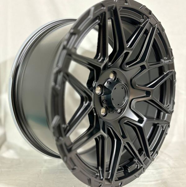 XF223	R18 8,5J	ET20	73.1	5x108	MATTE BLACK