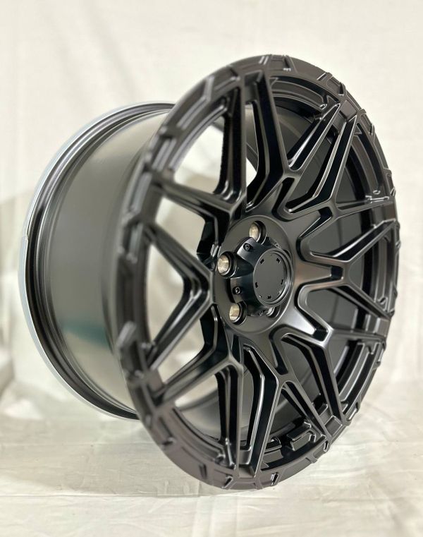 XF223	R18 8,5J	ET20	110	5x150	MATTE BLACK