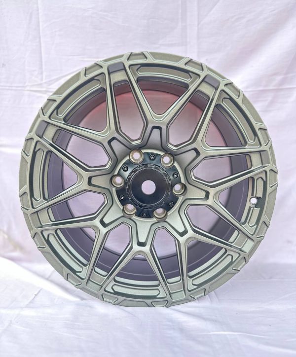 XF223	R18 8,5J	ET0	110.1	6x139,7	SATIN GUNMETAL