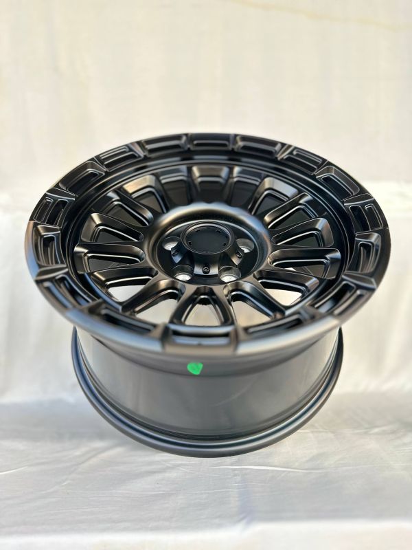 XF054	R17 8,5J	ET15	73.1	5x114,3	MATTE BLACK
