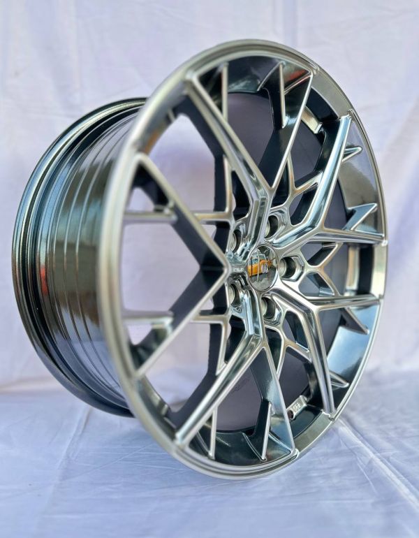 XF019	R19 9,5J	ET38	66.45	5x112	HB