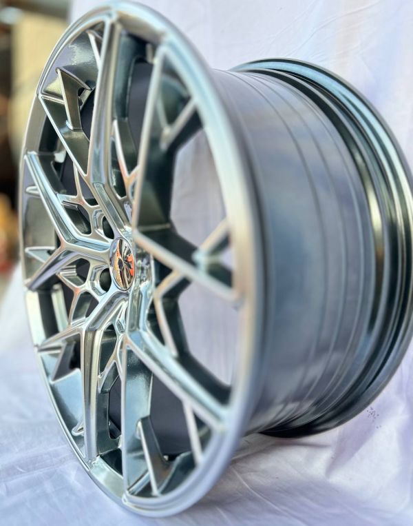 XF019	R19 9,5J	ET38	66.45	5x112	HB