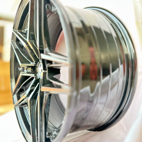 XF007	R19 8,5J	ET30	72.6	5x120	BLACK+CR