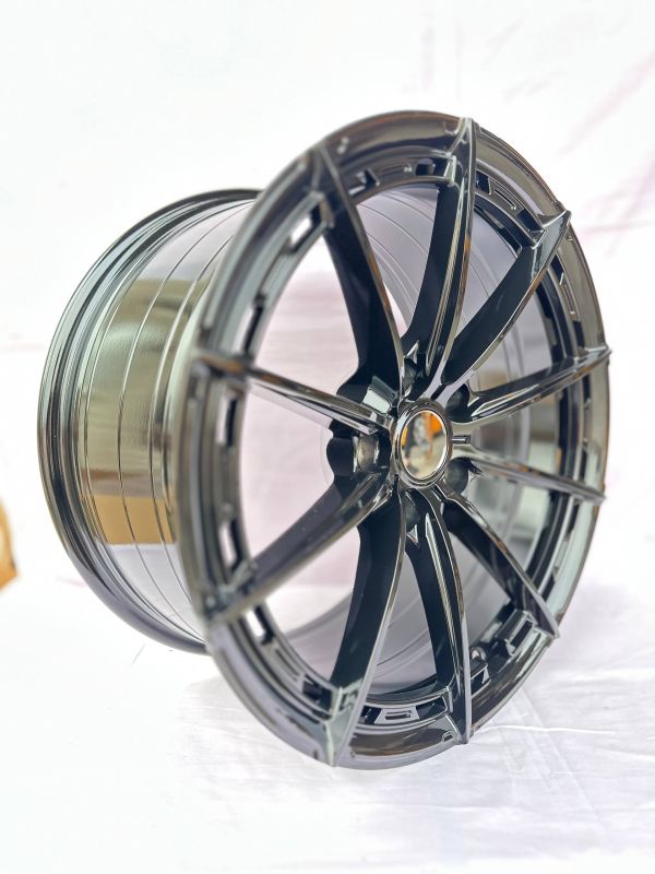 XF006	R18 9J	ET35	72.56	5x120	BALCK