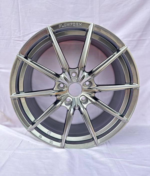 XF005 R19 8,5J ET30	72.56 5x120	HB