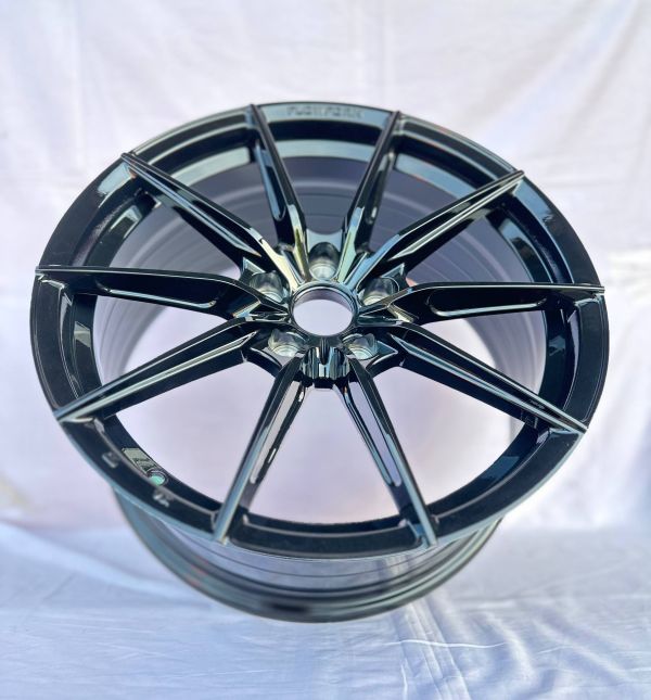 XF005 R18 8J ET35	66.45	5x112	BLACK