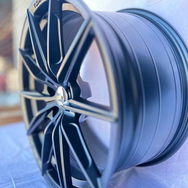 XF005 R18 9J ET38	73.1	5x114,3	DB