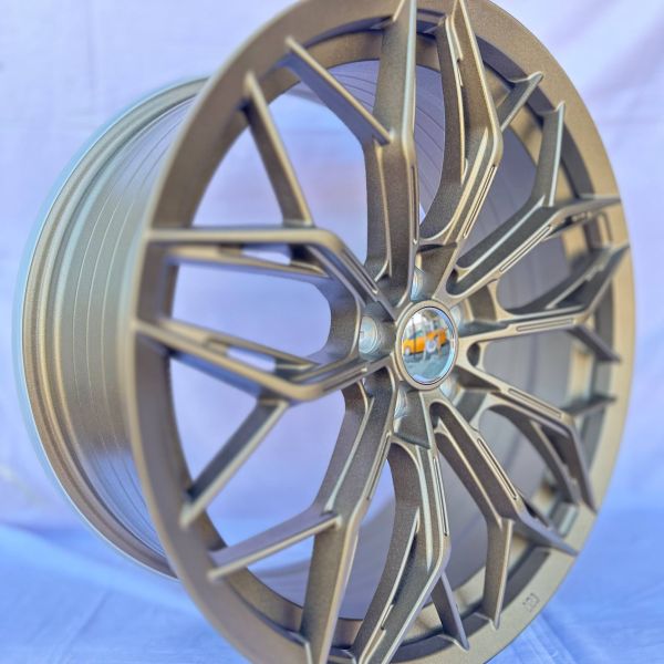 XF209 R18 8J ET40 73.1 5x100	SAND BRONZE