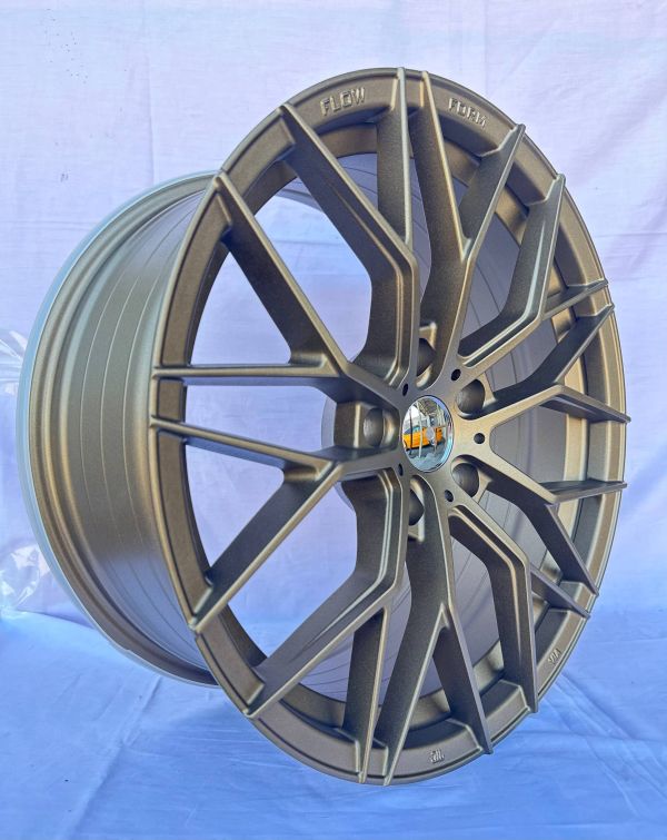 XF201 R19 8,5J ET35	73.1 5x108	SAND BRONZE