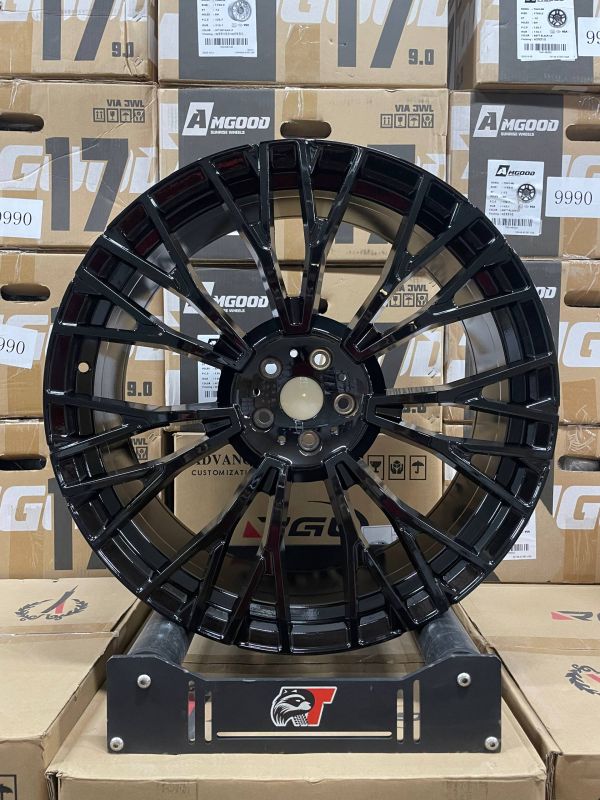 FB736 R21 10,5J	ET40 5X112	66,6 black glossy