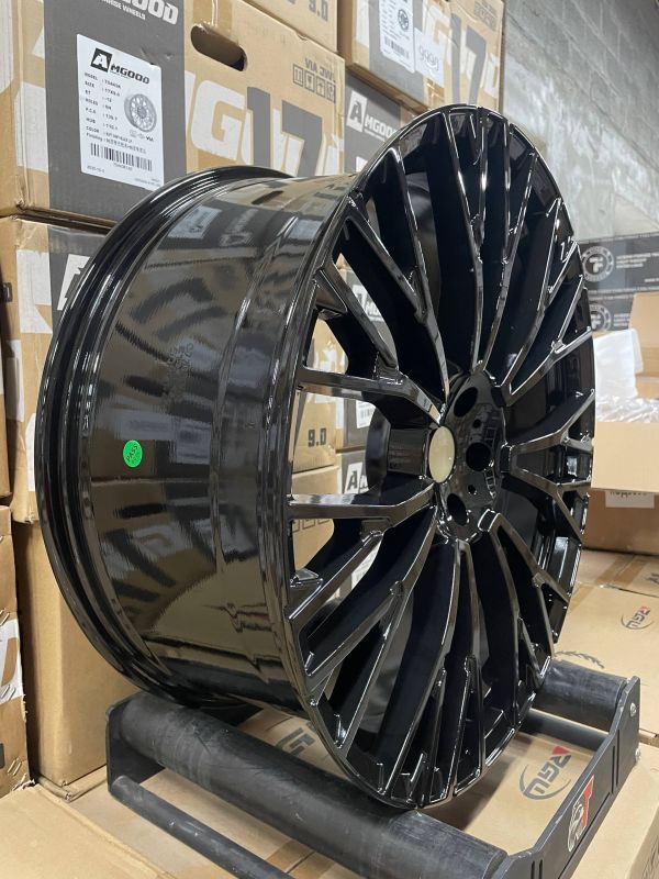 FB736 R21 9,5J ET30	5x112	66,6	black glossy