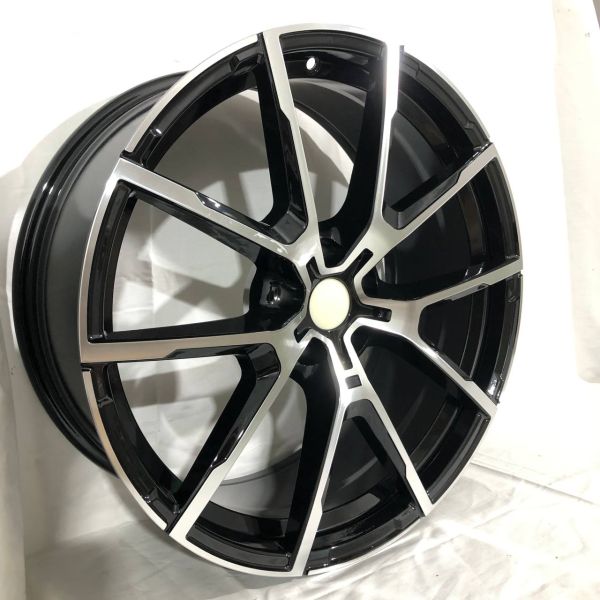 FA746 R20 8,5J ET35	5X120	72,6	BFM